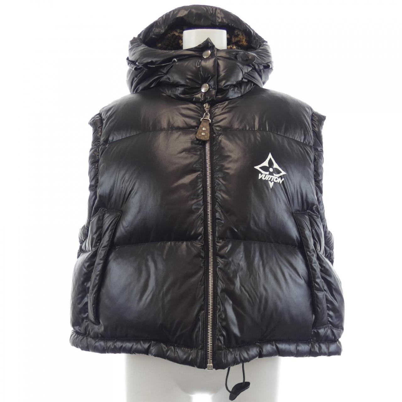 ルイヴィトン LOUIS VUITTON グロッシースリーブレス FMOW32H32 ダウンベスト