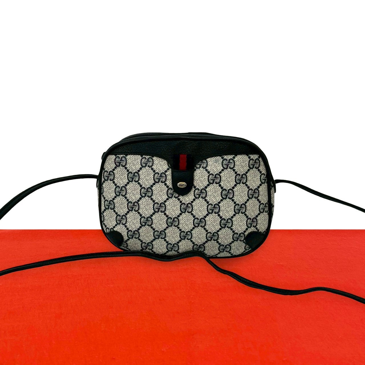 GUCCI グッチ シェリーライン GG ロゴ 金具 レザー PVC ショルダーバッグ ネイビー
27165