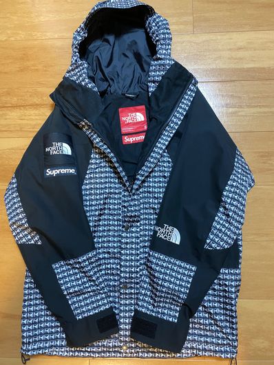 Supreme x The North Face Studded Mountain Light Jacket "Black"