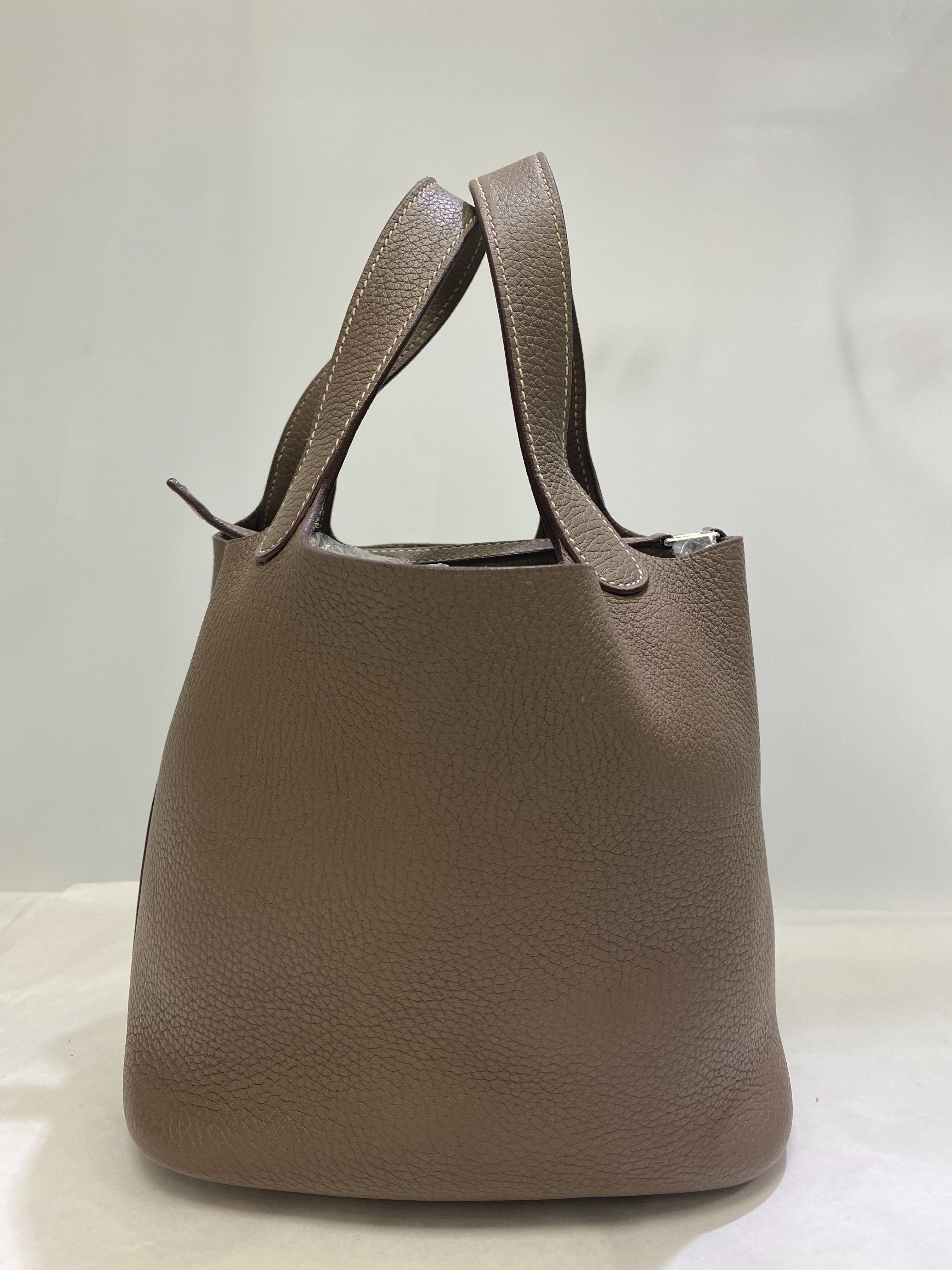 Hermes Picotin Lock 22/MM Taurillon Clemence "Etoupe/Silver"