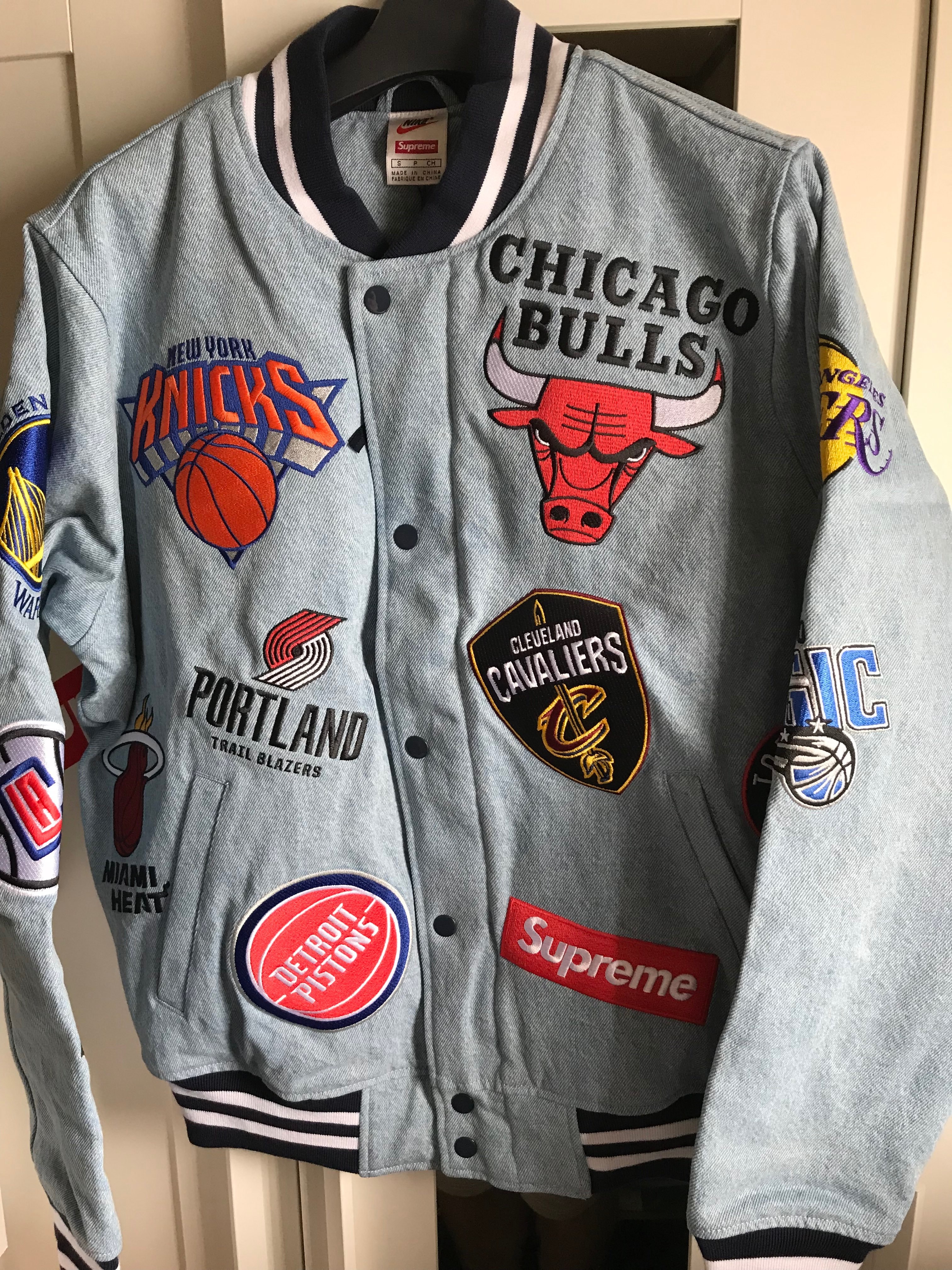 Supreme / Nike®/NBA Teams Warm-Up Jacket "Blue"