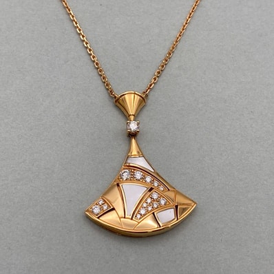 BVLGARI ブルガリ ディーヴァ ドリーム パヴェ ダイヤモンド MOP K18PG 750PG ネックレス 350065 K18ピンクゴールド ダイヤモンド ピンクゴールド レディース【中古】