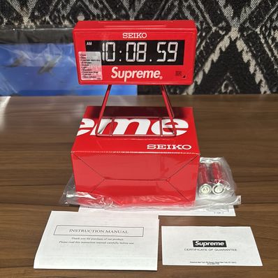 Supreme / Seiko Marathon Clock "Red"