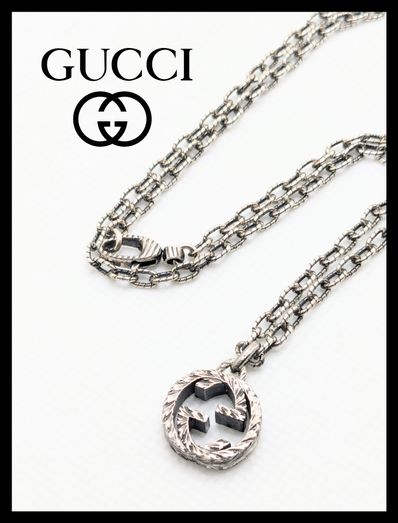 GUCCI Interlocking G Pendant Necklace
