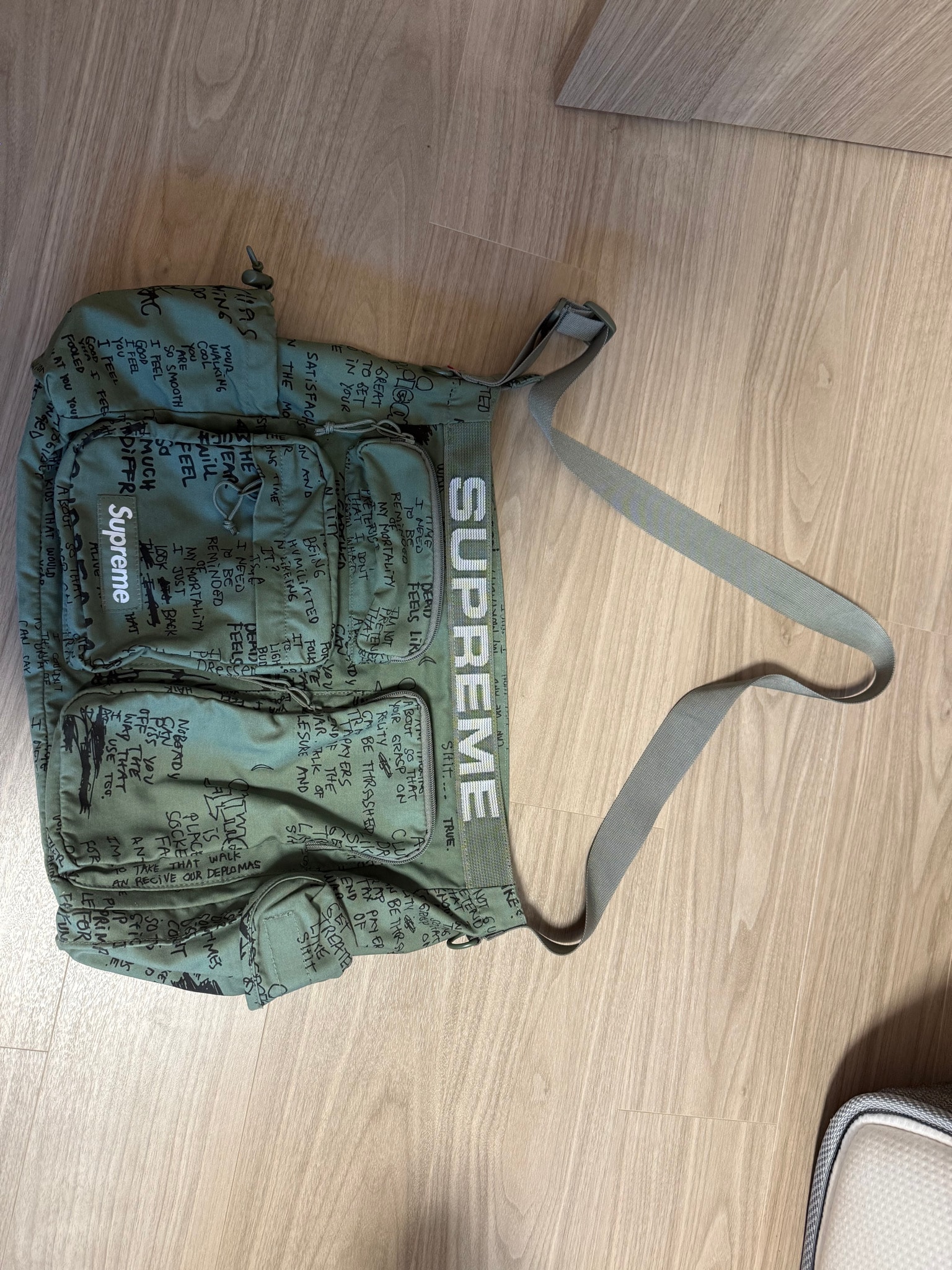 Supreme Field Messenger Bag "Olive Gonz" (23SS)