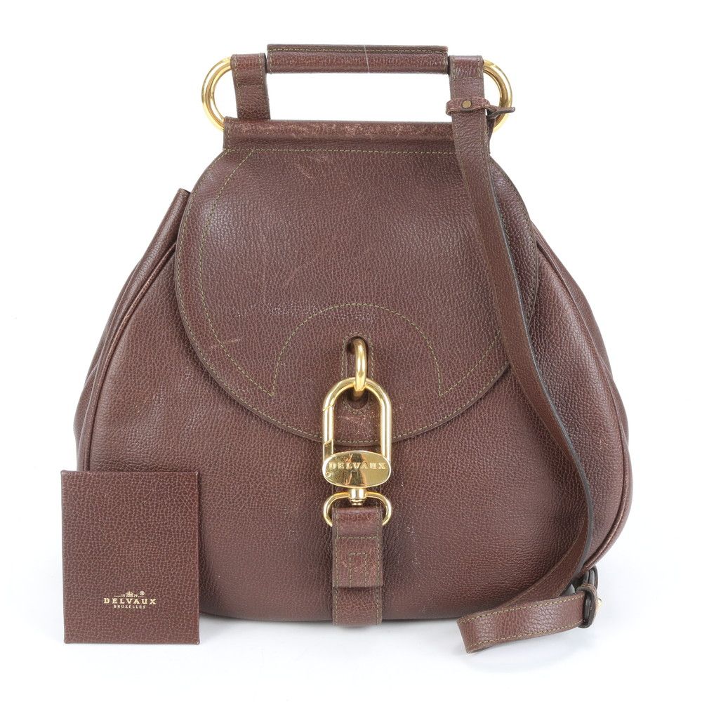 ■美品 デルヴォー ショルダーバッグ レザー