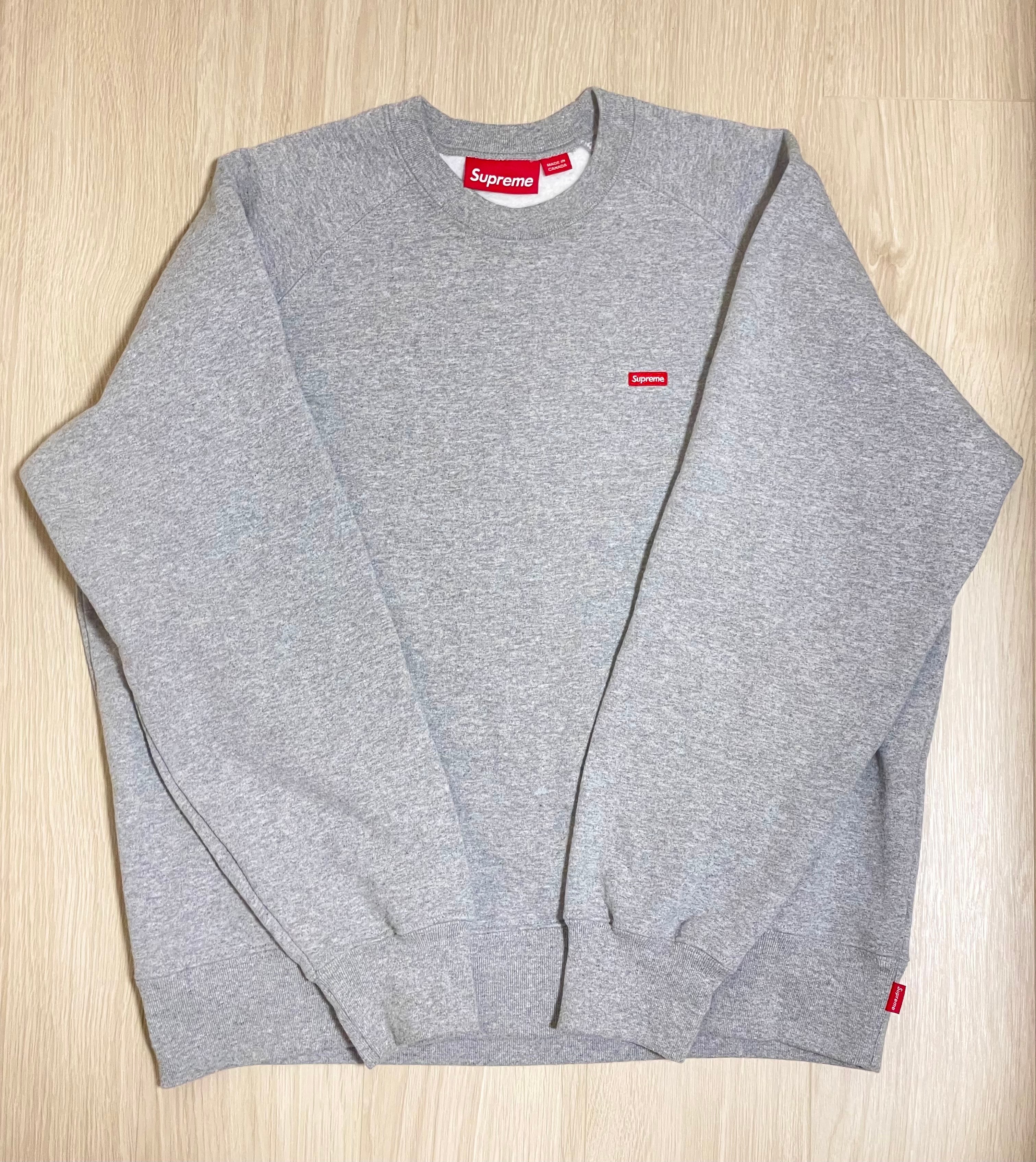 Supreme Small Box Raglan Crewneck "Heather Grey"
