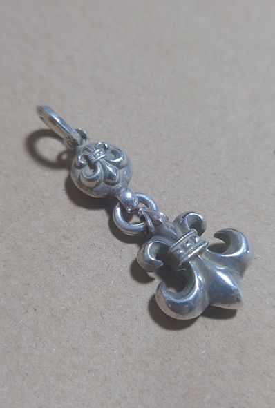 Chrome Hearts 1 Ball BS Flare Charm "Silver"