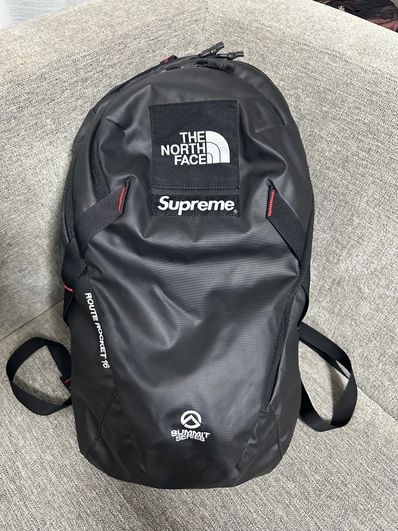 Supreme x The North Face Summit Series Outer Tape Seam Route Rocket Backpack "Black"