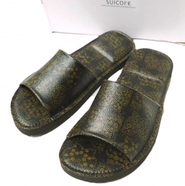 極美品■Needles × Suicoke■サンダル✨Tukka パピヨン柄 極美品□Needles × Suicoke□サンダル✨Tukka パピヨン柄 - メルカリ