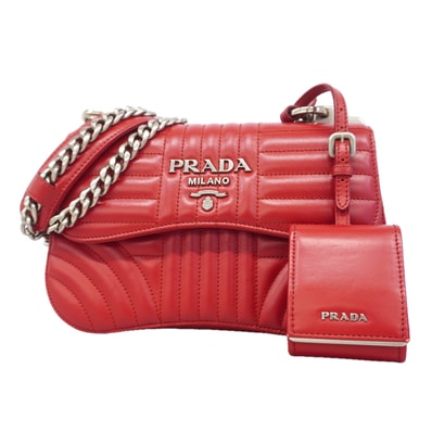 【6id5059】プラダ ショルダーバッグ タイムラグ レザー レッド シルバー金具【中古】レディース