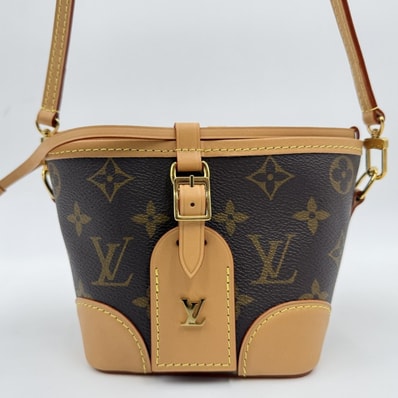 LOUIS VUITTON(ルイ・ヴィトン)ノエ・パース ショルダーバッグ モノグラム レザー ブラウン ヌメ革 ゴールド金具 ミニバッグ 斜め掛け レディース【中古】