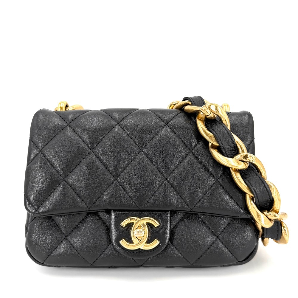 CHANEL シャネル ショルダーバッグ マトラッセ ココマーク 肩掛け チェーンショルダー  ポシェット レザー    ブラック 黒 ゴールド金具 レディース 美品【中古品】