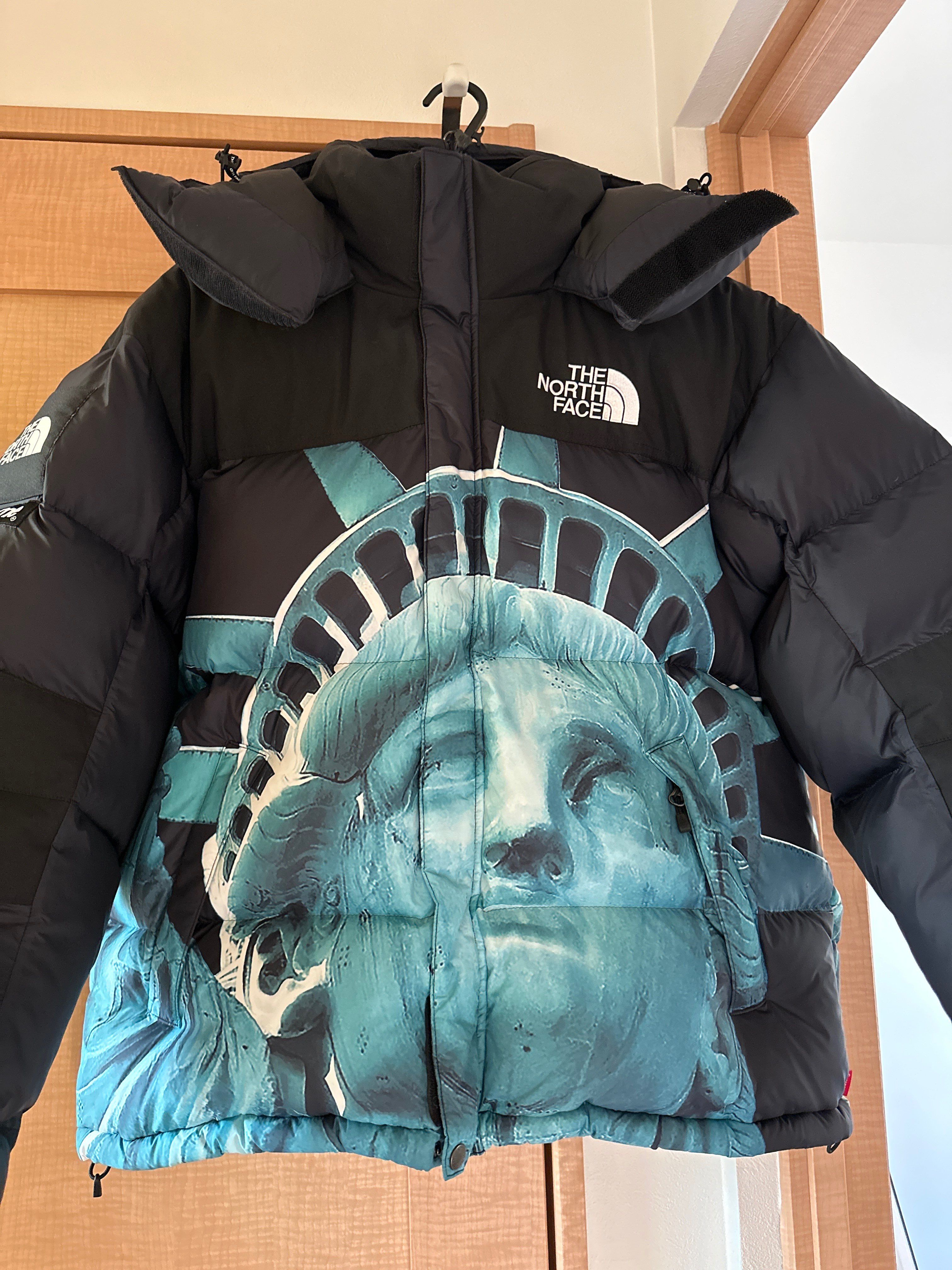 Supreme x The North Face Statue of Liberty Baltoro Jacket "Black"