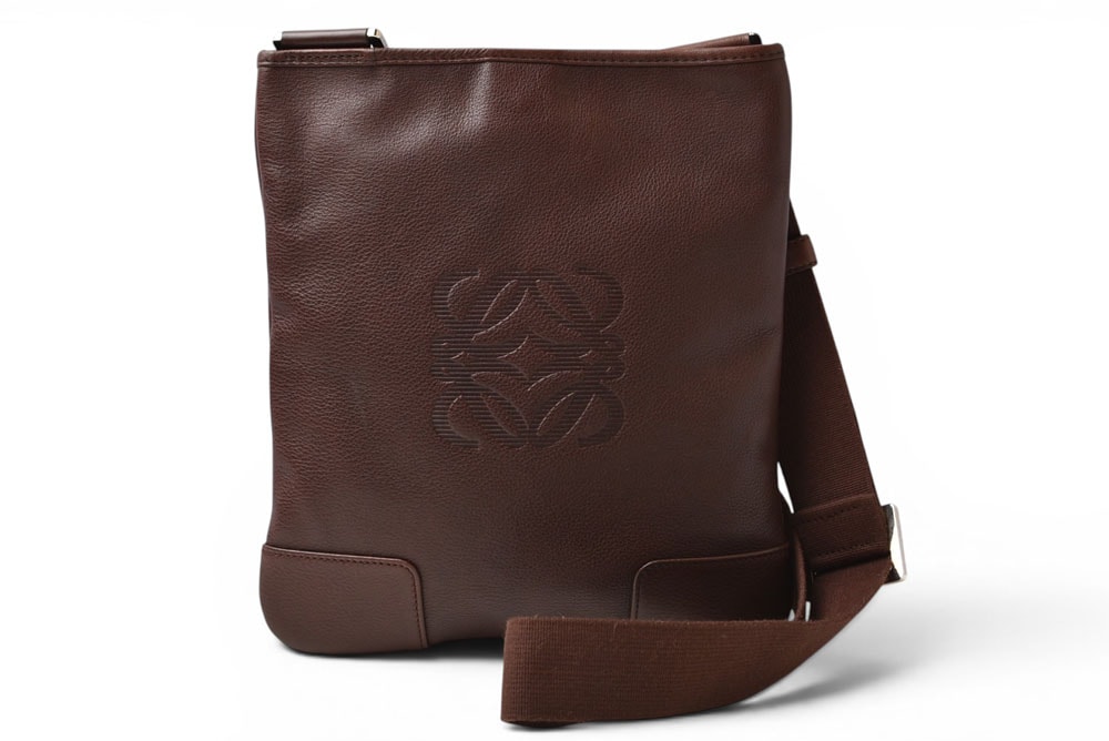 ロエベ ショルダーバッグ LOEWE ヴィンテージ アナグラム カーフスキン ブラウン メンズ 斜め掛け【中古】