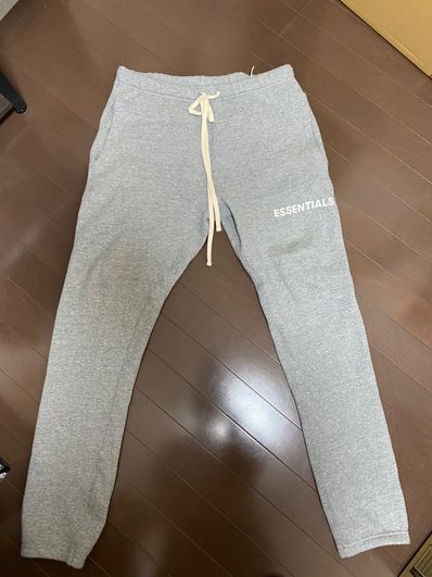 FEAR OF GOD Essentials Graphic Sweatpants "Grey"