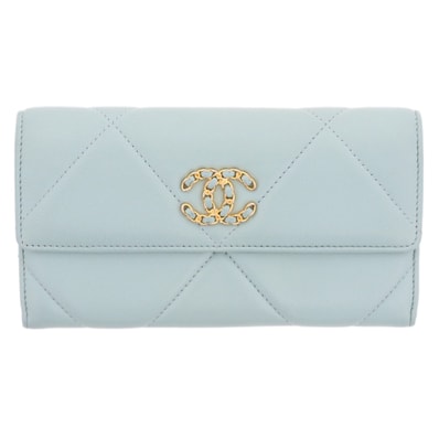 CHANEL シャネル シャネル19 長財布 長財布 ラムスキン ブルー レディース【中古】