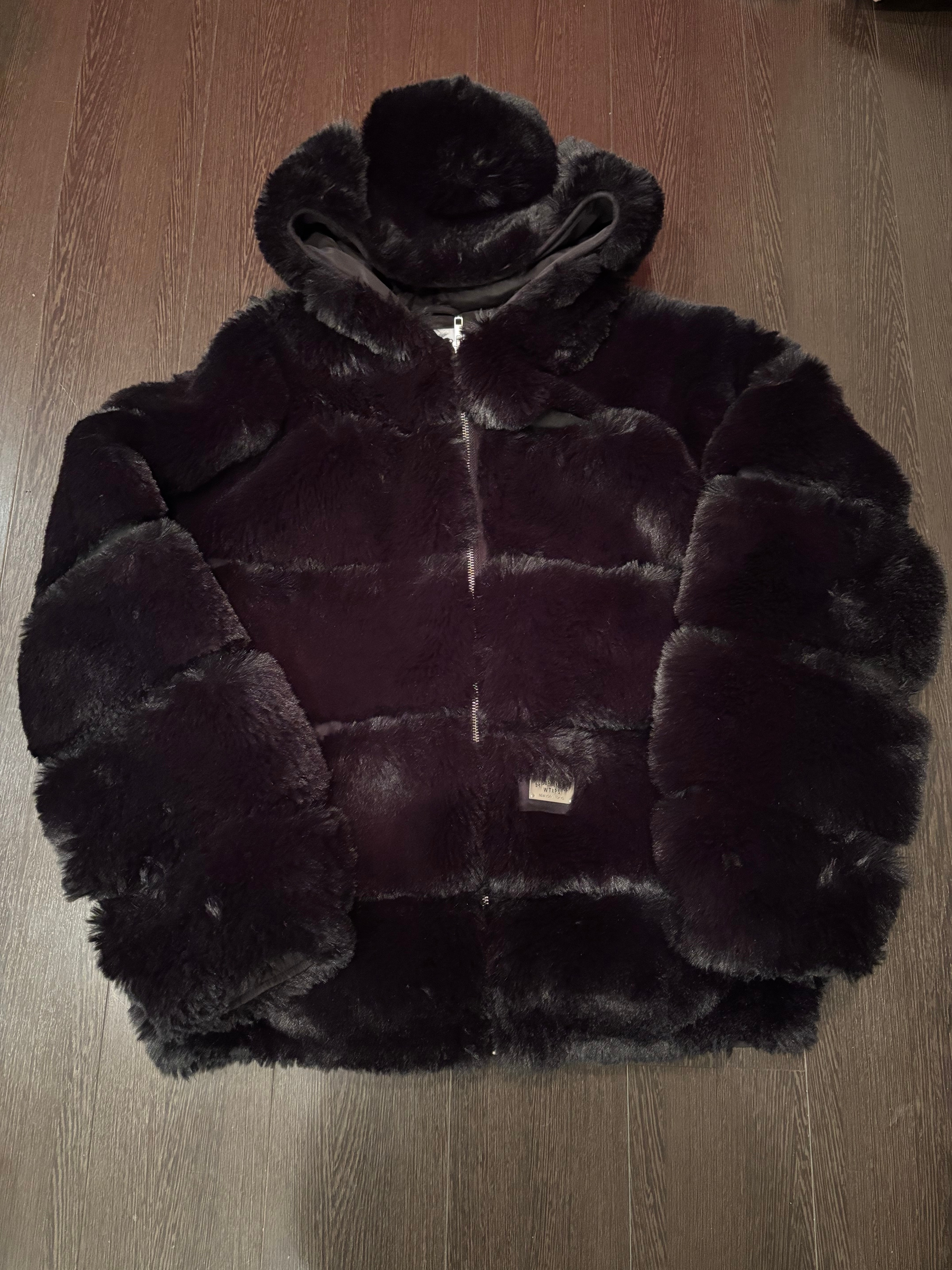 Supreme / WTAPS Faux Fur Hooded Jacket "Black"