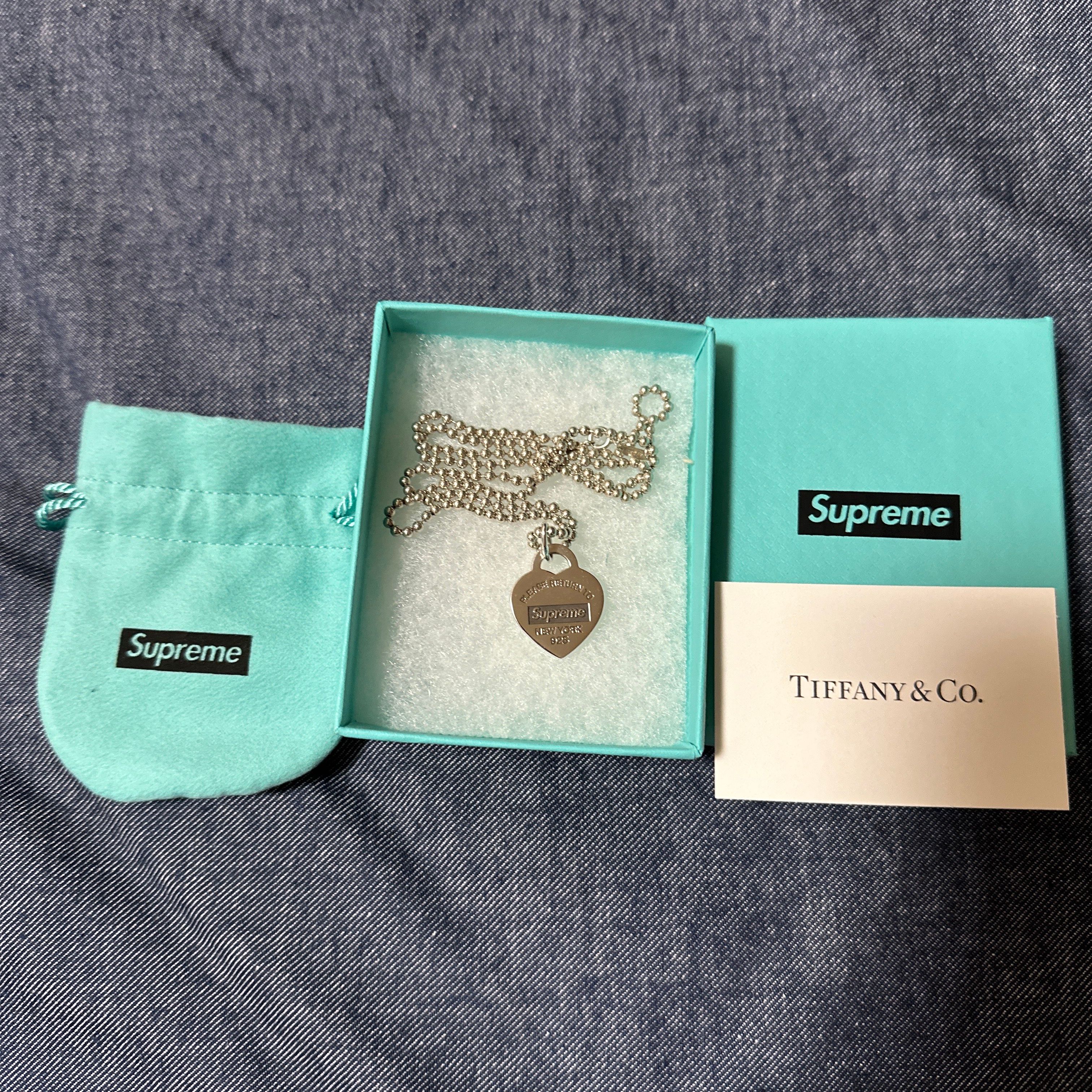 Supreme / Tiffany & Co. Return to Tiffany Heart Tag Pendant "Silver"