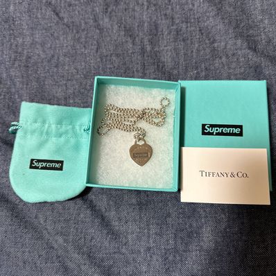 Supreme / Tiffany & Co. Return to Tiffany Heart Tag Pendant "Silver"