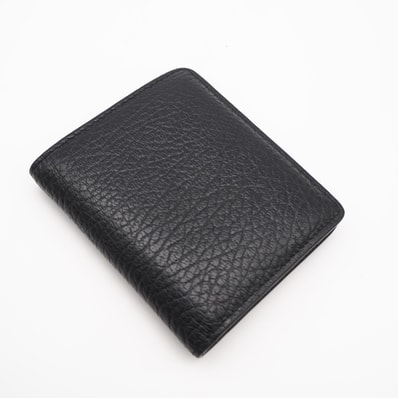 美品 MAISON MARGIELA メゾンマルジェラ カーフレザー 4ステッチ バイフォールド ウォレット S56UI0140 二つ折り財布 ブラック ホワイト カーフレザー メンズ