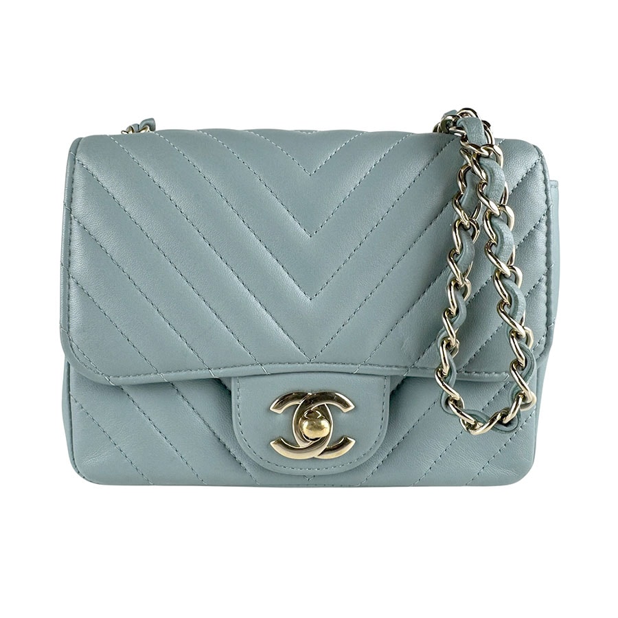 シャネル CHANEL ショルダーバッグ レザー グレー系ブルー ゴールド レディース【中古】 z10117