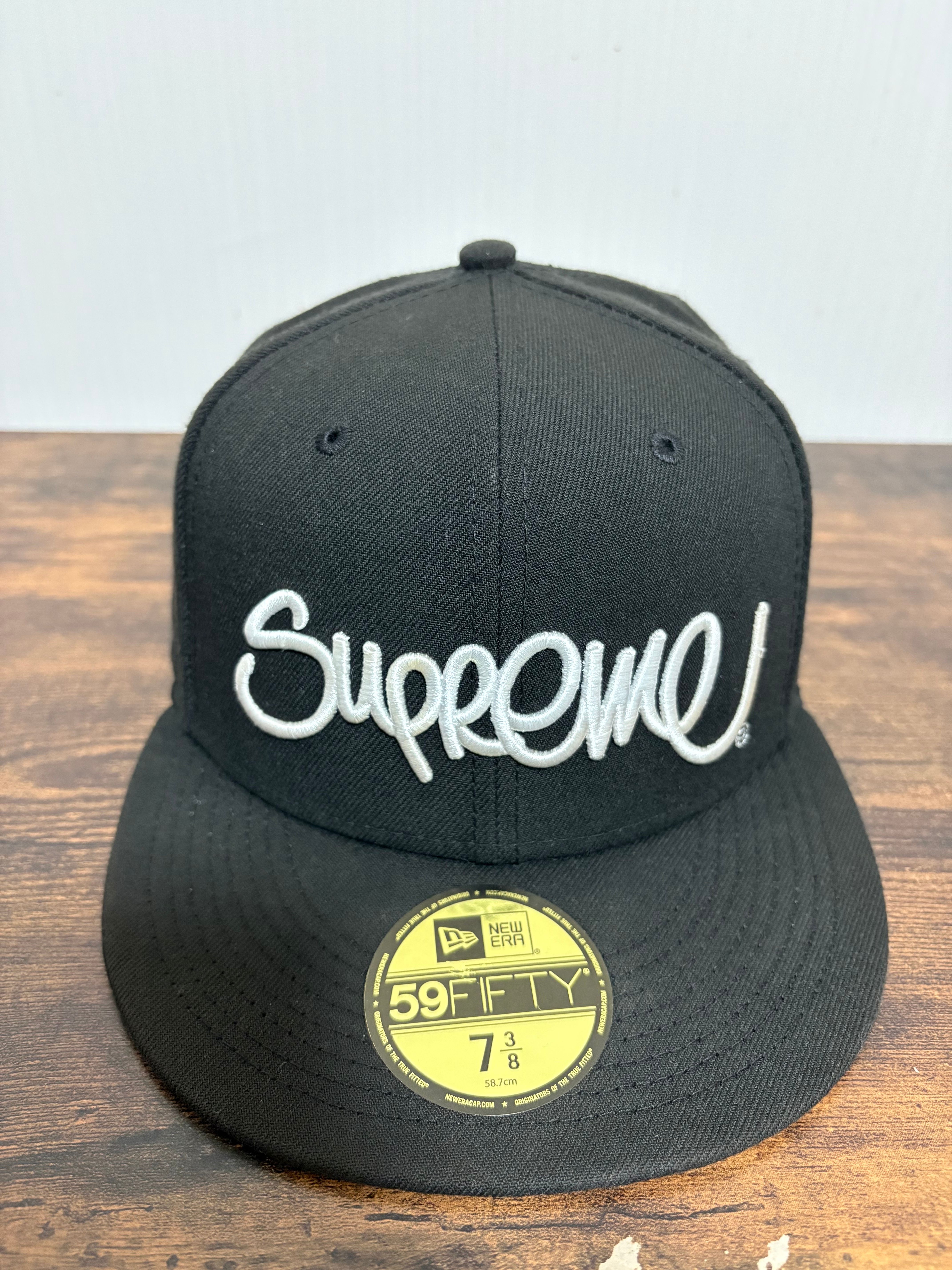 Supreme Handstyle New Era "Black"