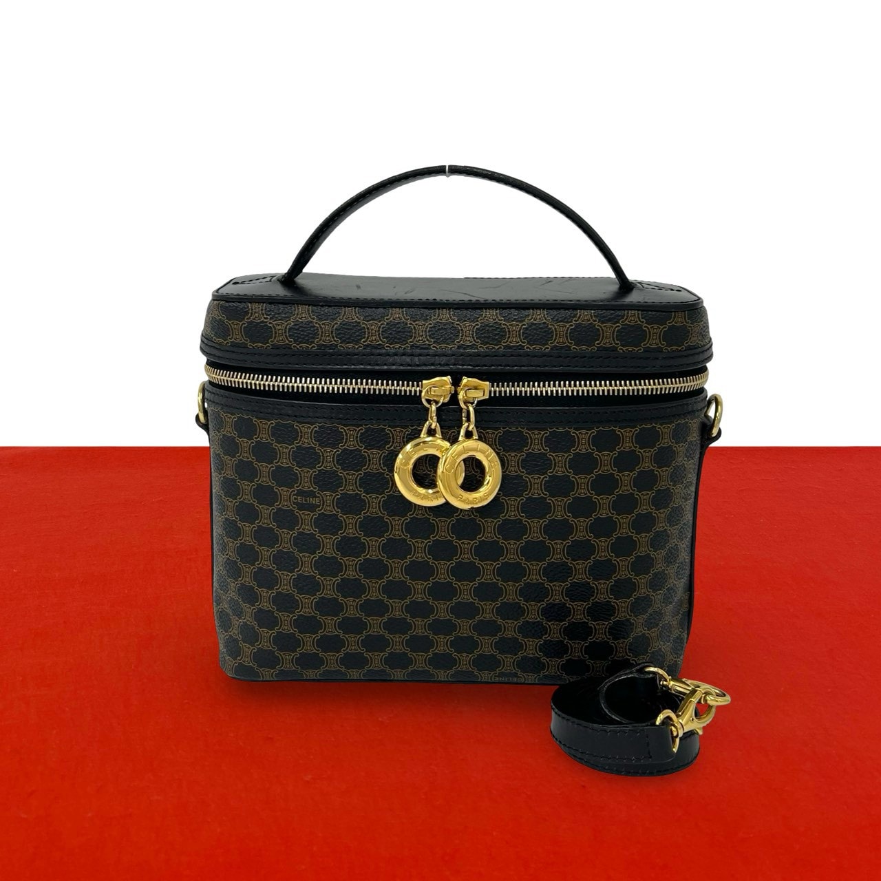 CELINE セリーヌ マカダム ブラゾン 柄 サークルロゴ レザー PVC ショルダーバッグ ブラック
 36778