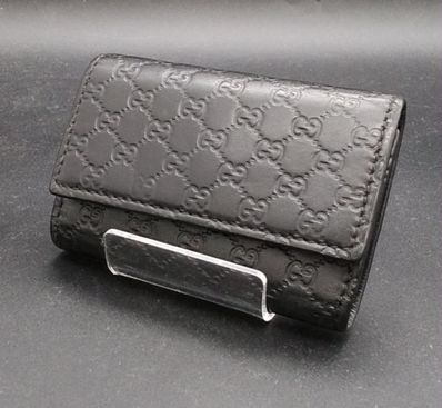 GUCCI Micro Guccissima 6 Key Case "Black"