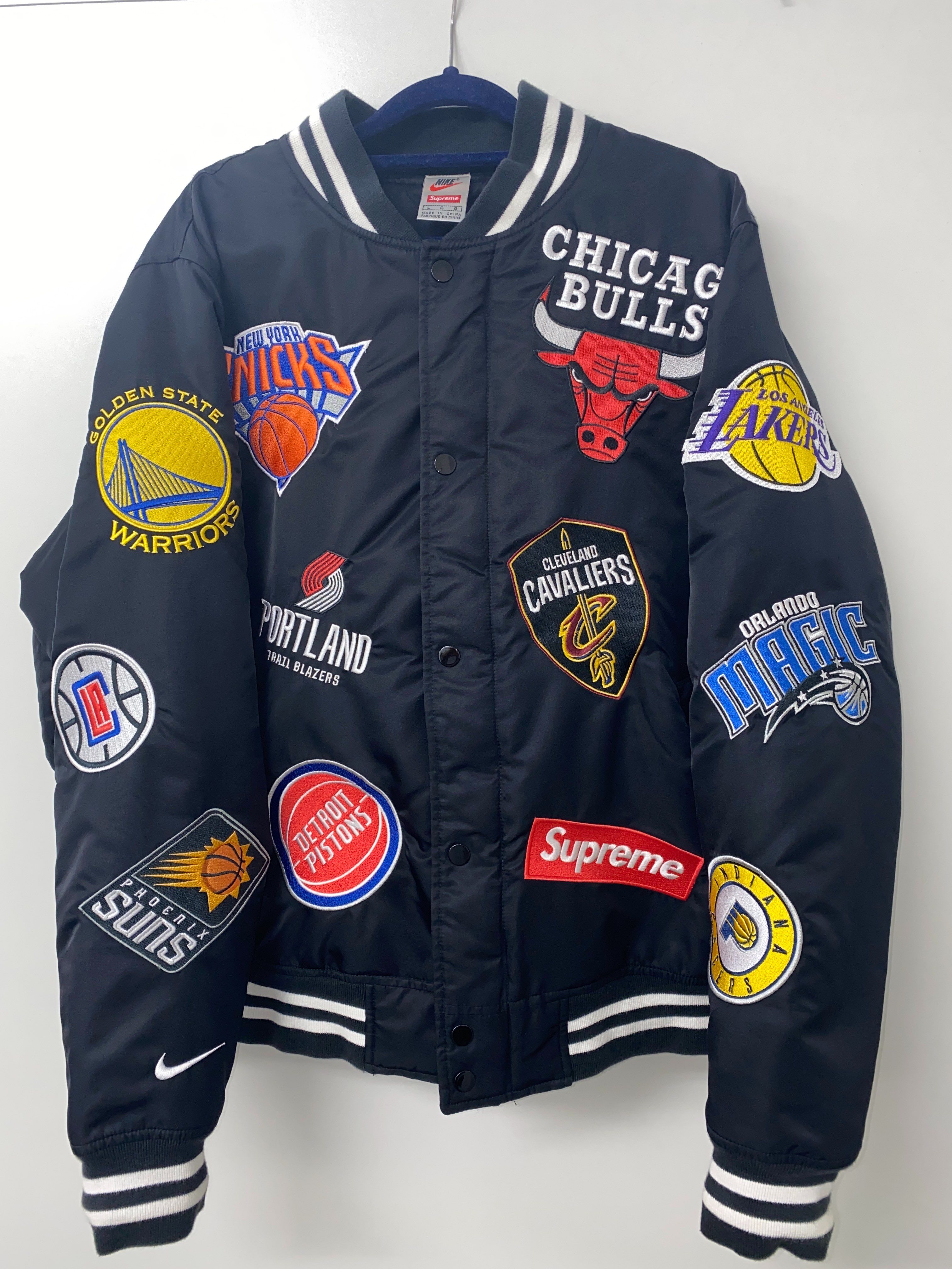 Supreme / Nike®/NBA Teams Warm-Up Jacket "Black"