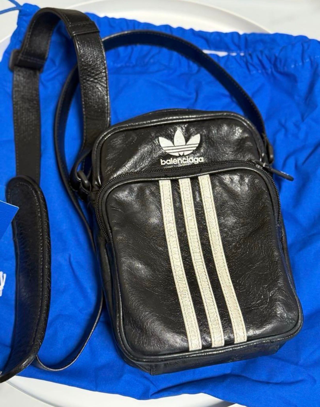 BALENCIAGA × adidas アディダス スモールクロスボディ バッグ