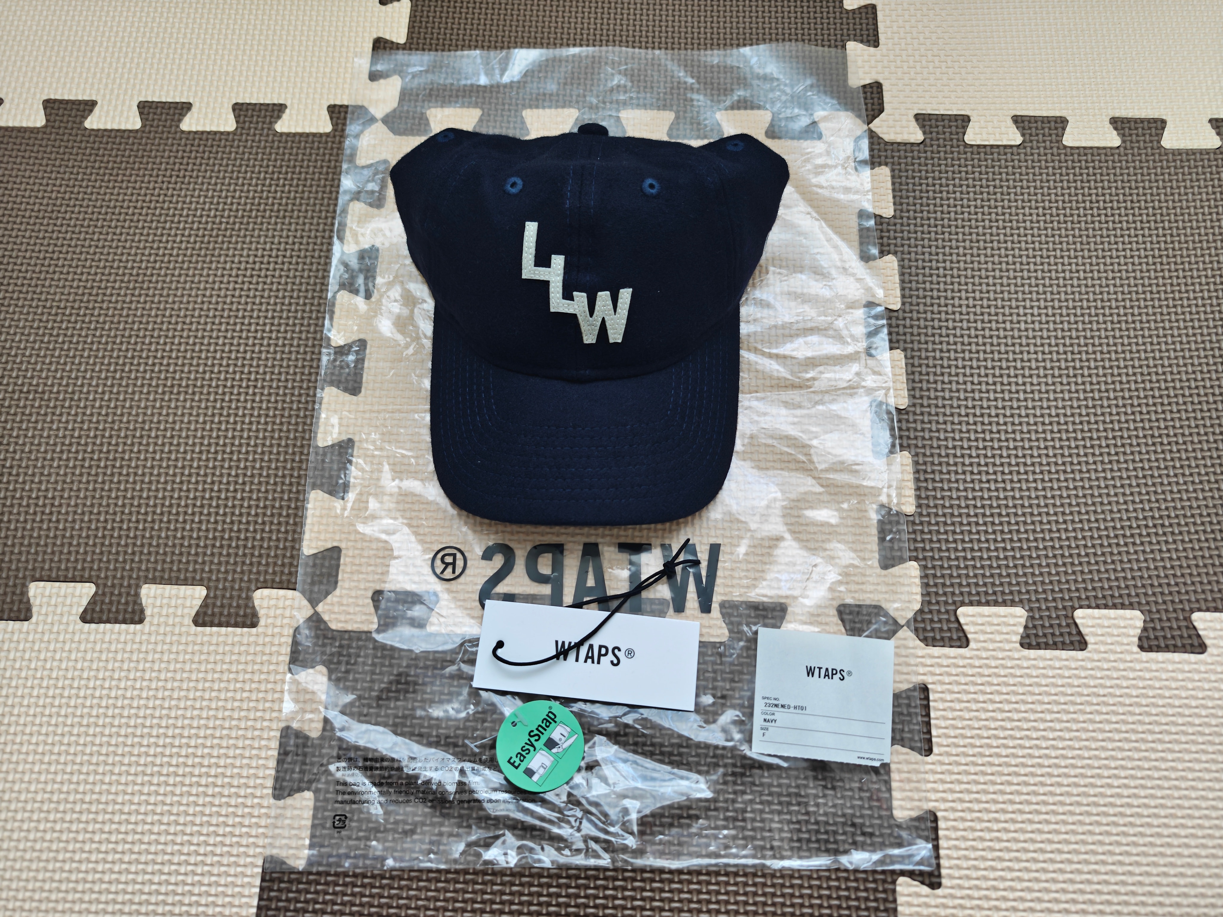 Wtaps 9Twenty / Cap / Wony. Flannel. NEW ERA LLW "Navy"