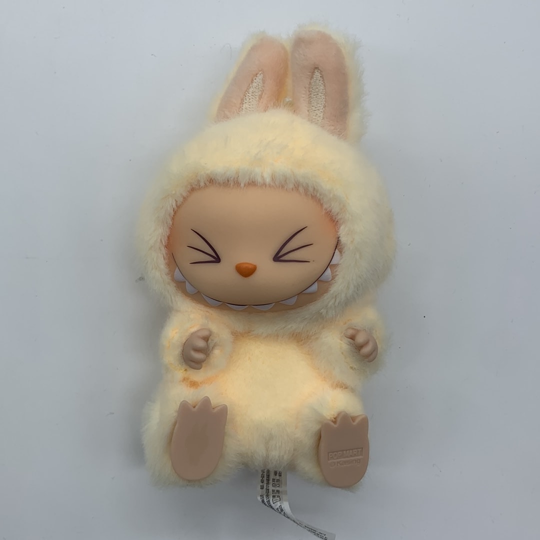 POP MART THE MONSTERS (LABUBU) Have a Seat Plush Series SISI