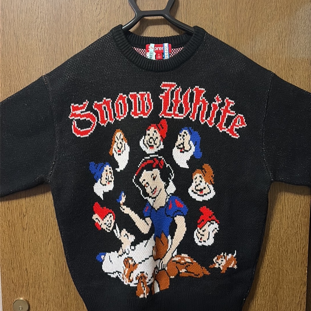 Supreme Snow White Sweater "Black"
