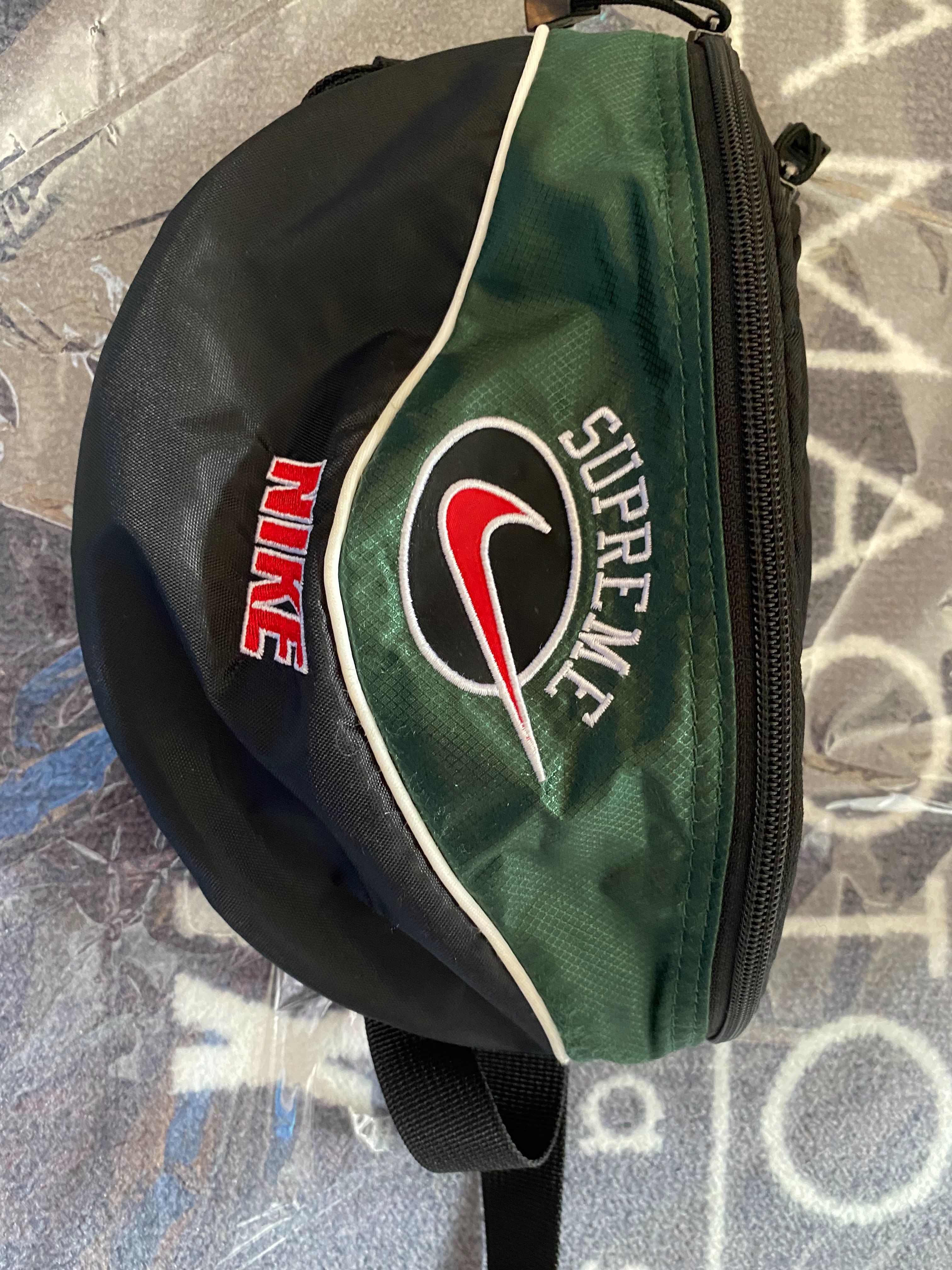 Supreme / Nike Shoulder Bag "Green"