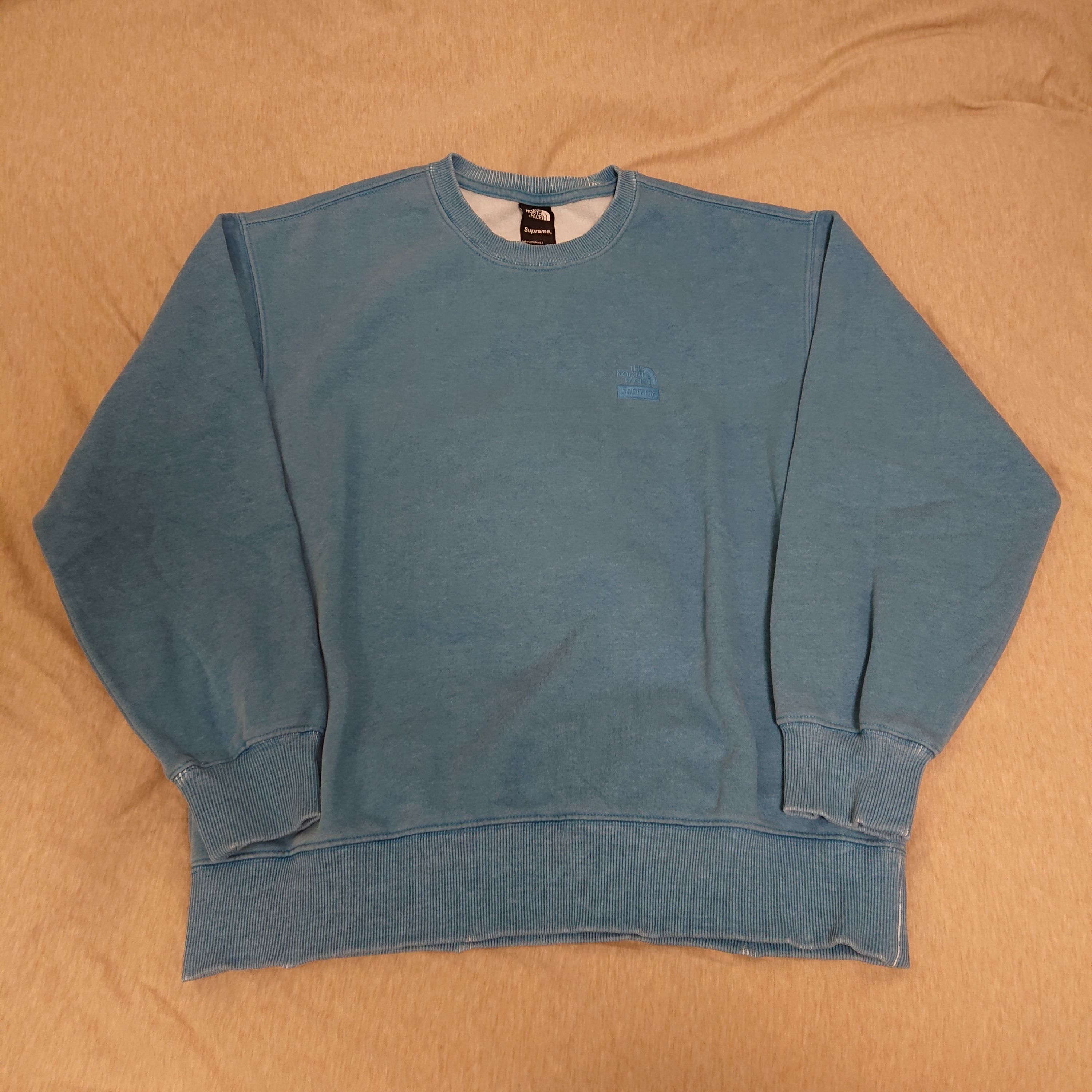 Supreme x The North Face Pigment Printed Crewneck "Blue"
