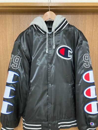 Supreme / Champion® Hooded Satin Varsity Jacket "Black"