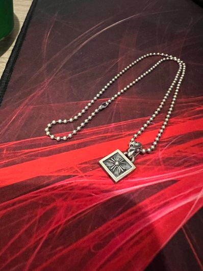 Framed DCH Plus Charm "Silver"