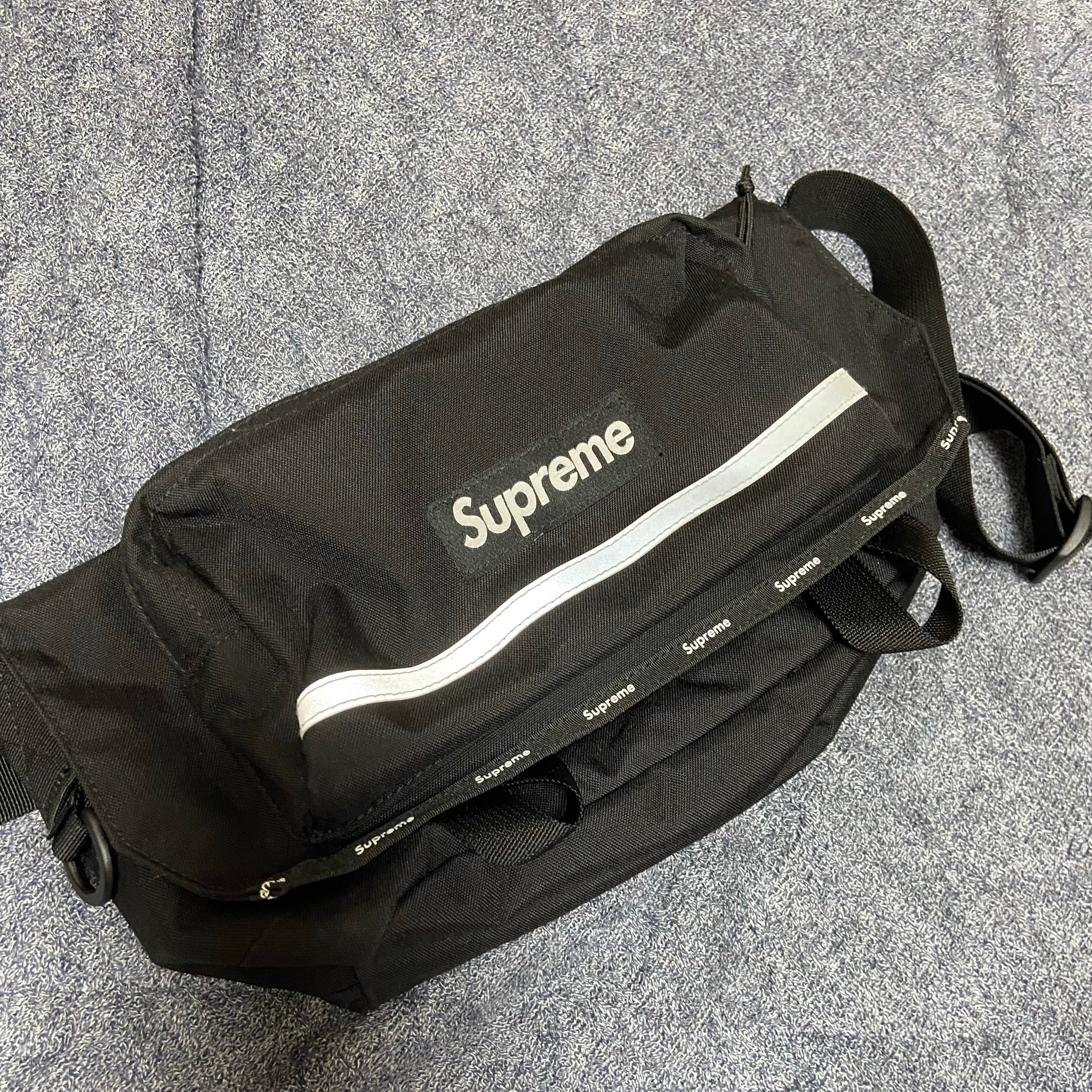 Supreme Messenger Bag "Black"