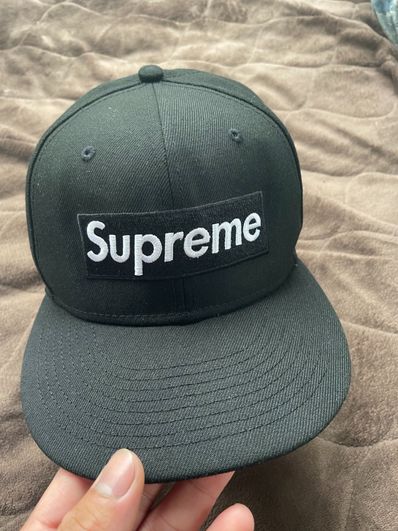 Supreme Champions Box Logo New Era® "Black"