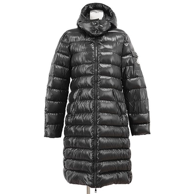 【美品】MONCLER モンクレール ダウンコート MOKA GIUBOTTO レディース サイズ 4 ナイロン100% ロゴ ワッペン コミックラベル ダウンジャケット アウター ブラック 黒 ジョージア製