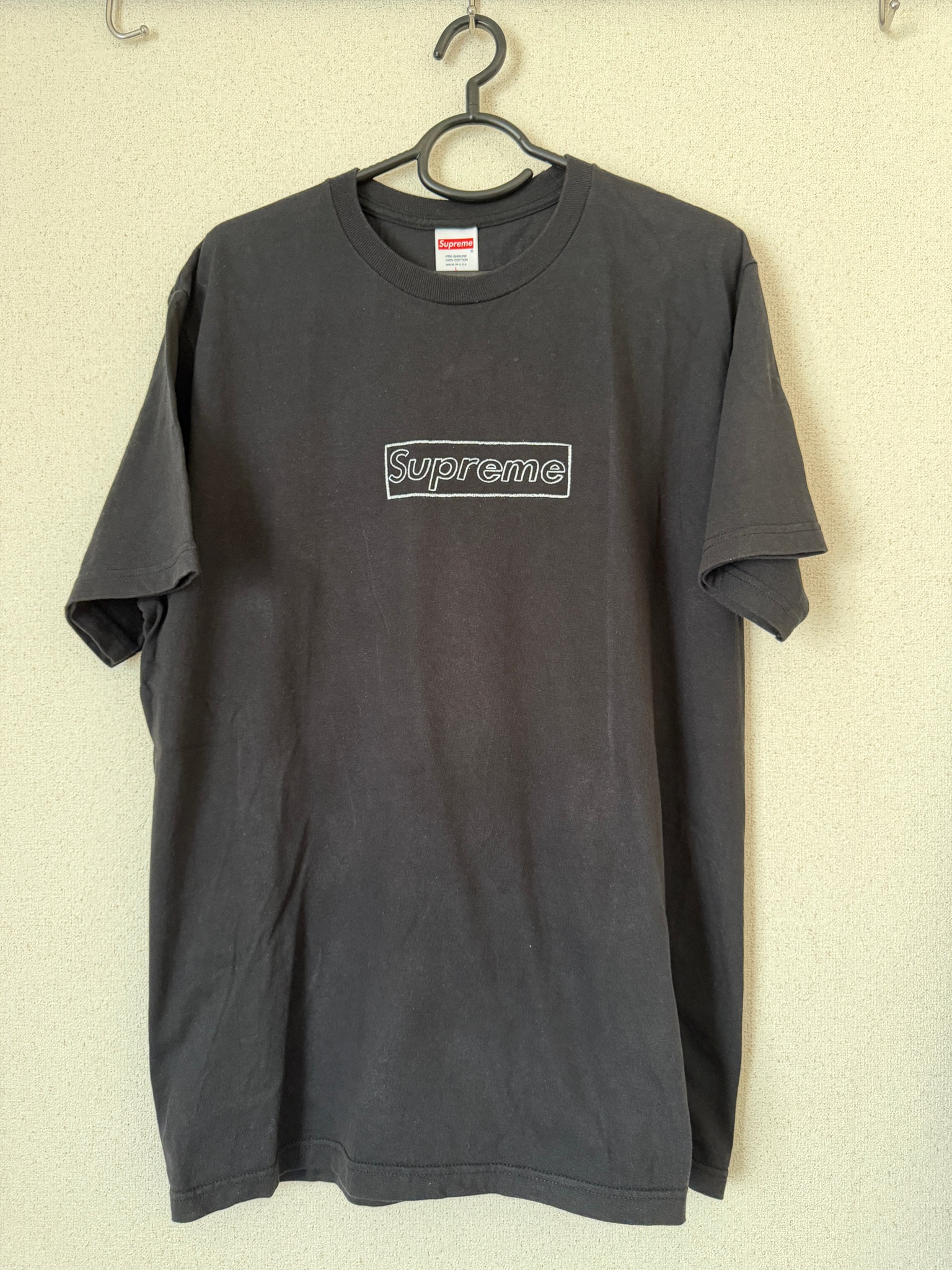 Supreme KAWS Chalk Logo Tee "Black"