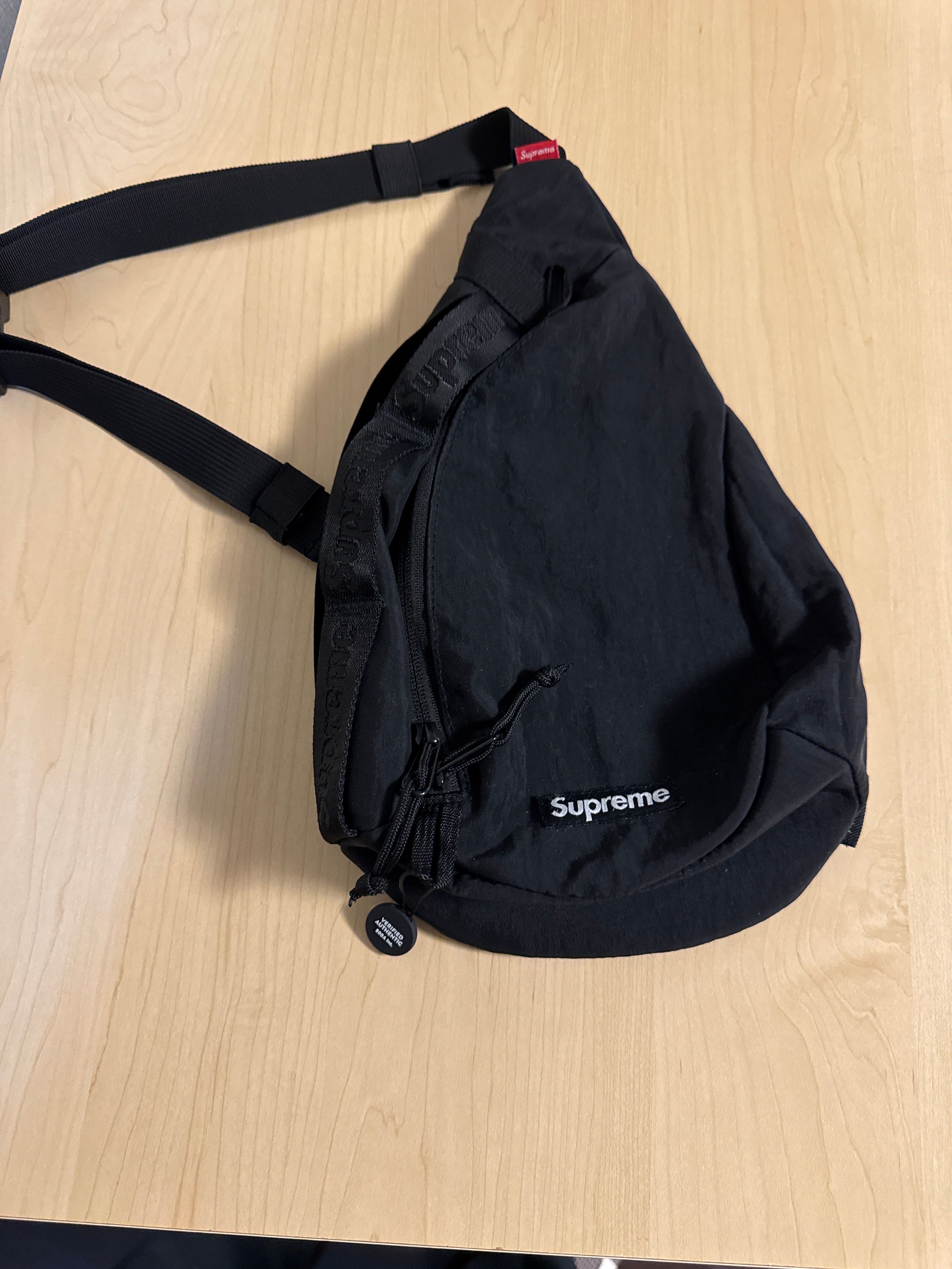 Supreme 20FW Sling Bag 4L 