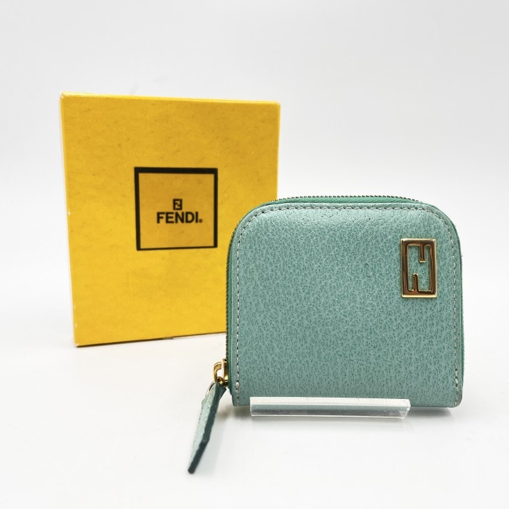 FENDI(フェンディ)FFロゴ コンパクトウォレット コインケース ラウンドファスナー ミントグリーン レザー ゴールド金具 レディース【中古】