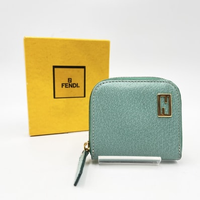 FENDI(フェンディ)FFロゴ コンパクトウォレット コインケース ラウンドファスナー ミントグリーン レザー ゴールド金具 レディース【中古】