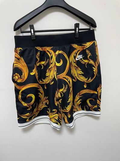 シュプリーム ナイキ