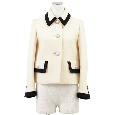 【極美品】Miu Miu ミュウ・ミュウ ジャケット ウール100%メルトン 2018年製 フェイクパール x クリスタルビジュー ボタン 3B ショートレングス バイカラー アウター レディース サイズ 36 アイボリー ネイビー 紺 イタリア製