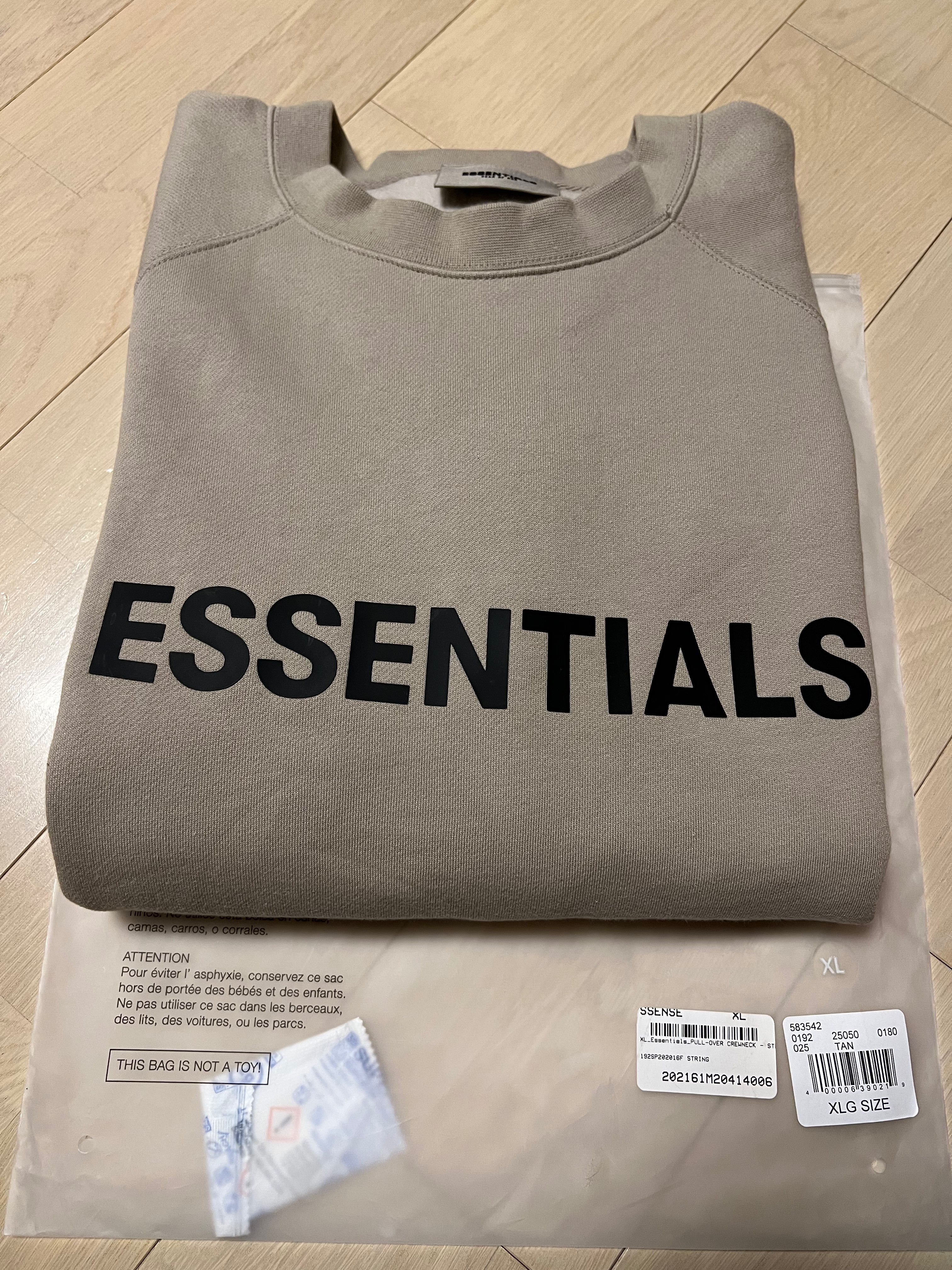 FEAR OF GOD ESSENTIALS 3D Silicon Applique Crewneck "Tan/String"