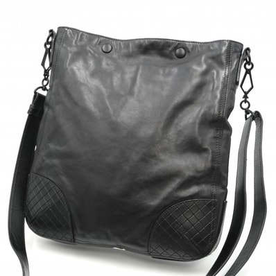 BOTTEGA VENETA(ボッテガ・ヴェネタ)スコルピート ヴィンテージ ショルダーバッグ ブラック レザー イントレチャート レディース メンズ イタリア製【中古】