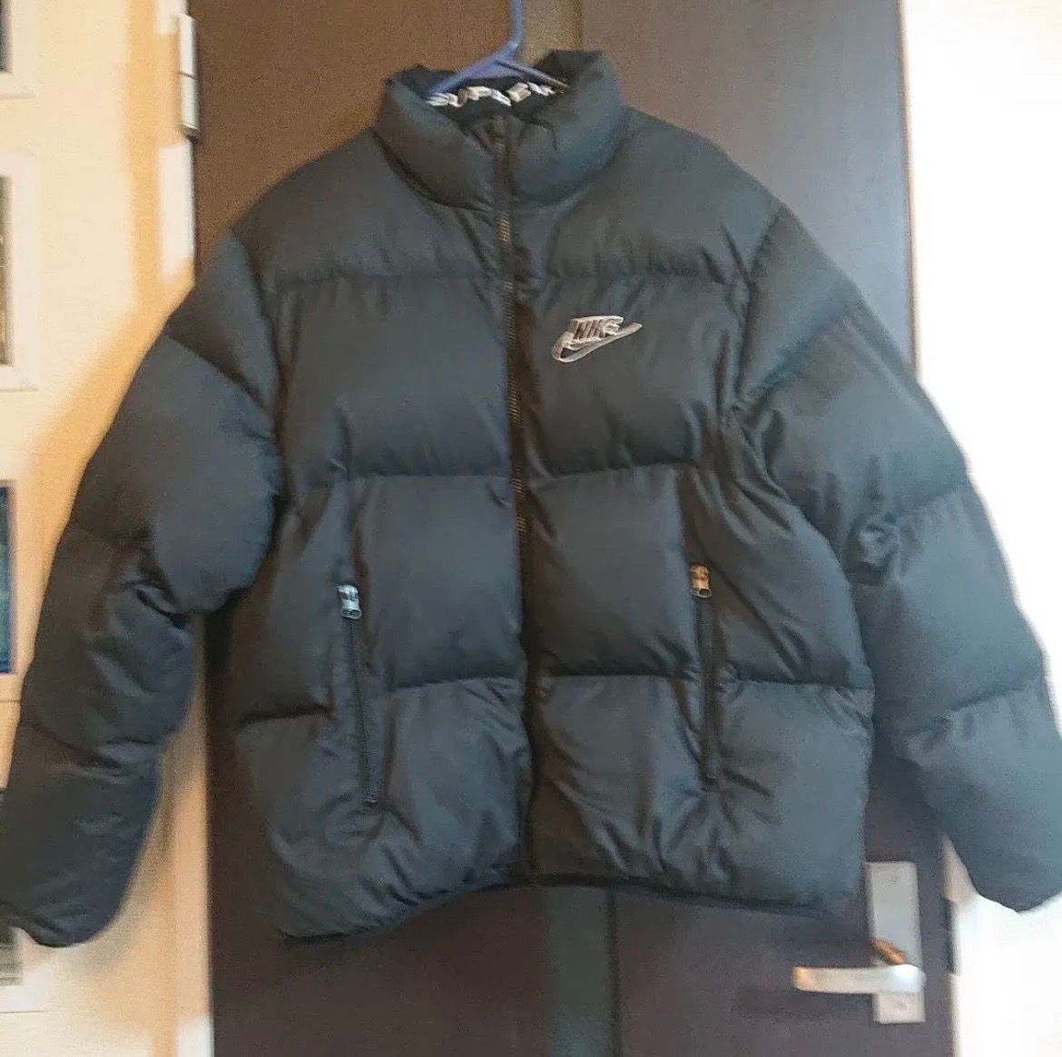 Supreme / Nike® Reversible Puffy Jacket "Black"